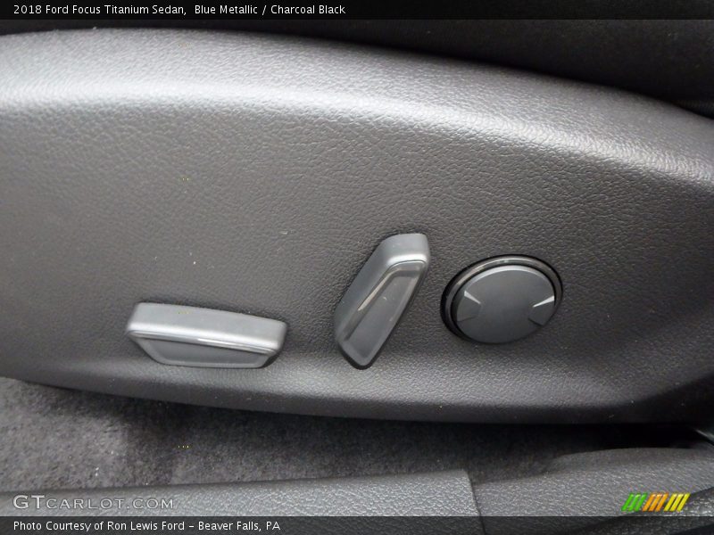 Blue Metallic / Charcoal Black 2018 Ford Focus Titanium Sedan