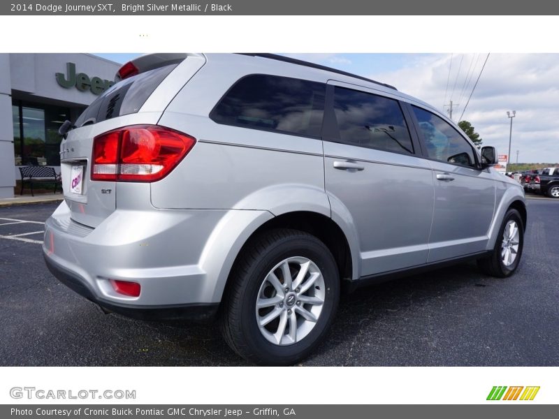 Bright Silver Metallic / Black 2014 Dodge Journey SXT