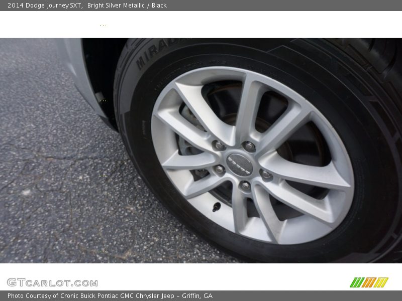 Bright Silver Metallic / Black 2014 Dodge Journey SXT