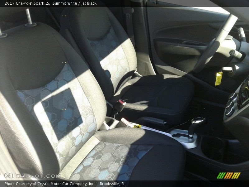 Summit White / Jet Black 2017 Chevrolet Spark LS