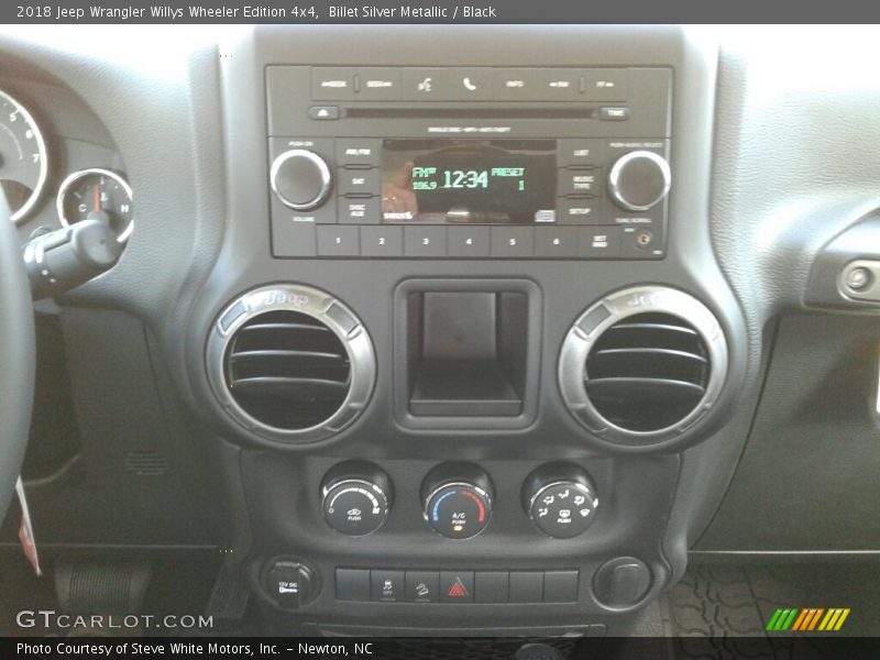 Billet Silver Metallic / Black 2018 Jeep Wrangler Willys Wheeler Edition 4x4