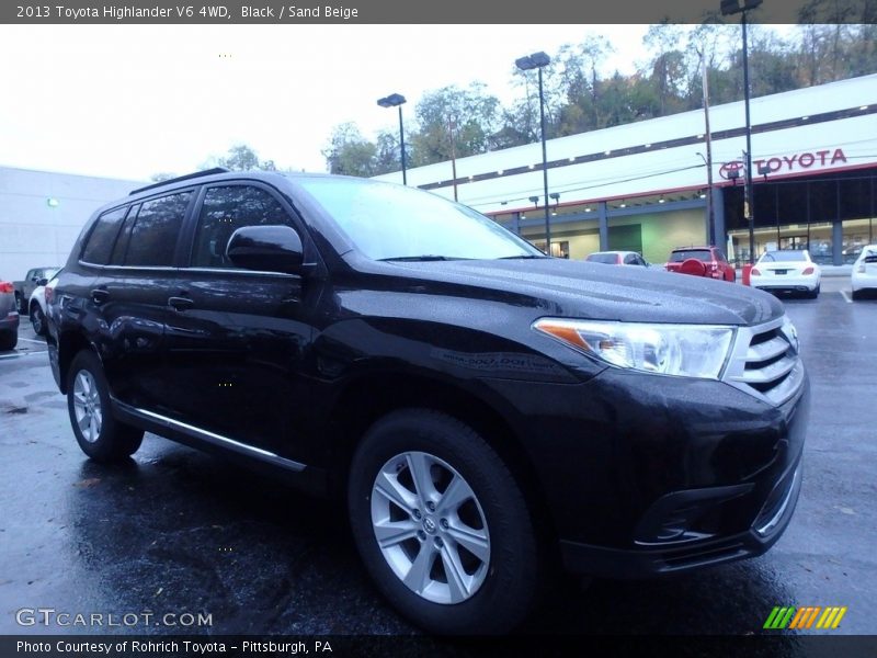 Black / Sand Beige 2013 Toyota Highlander V6 4WD