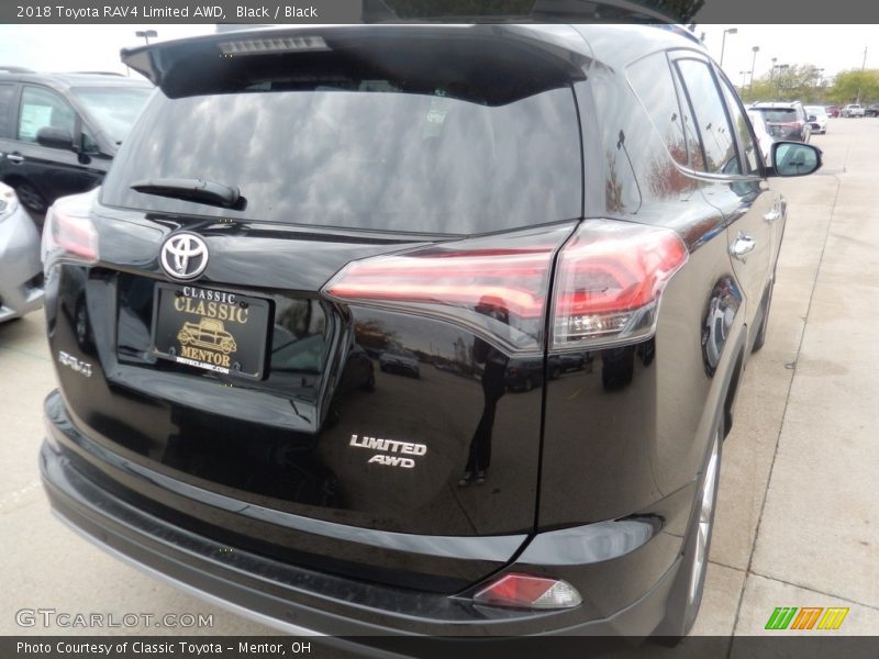 Black / Black 2018 Toyota RAV4 Limited AWD