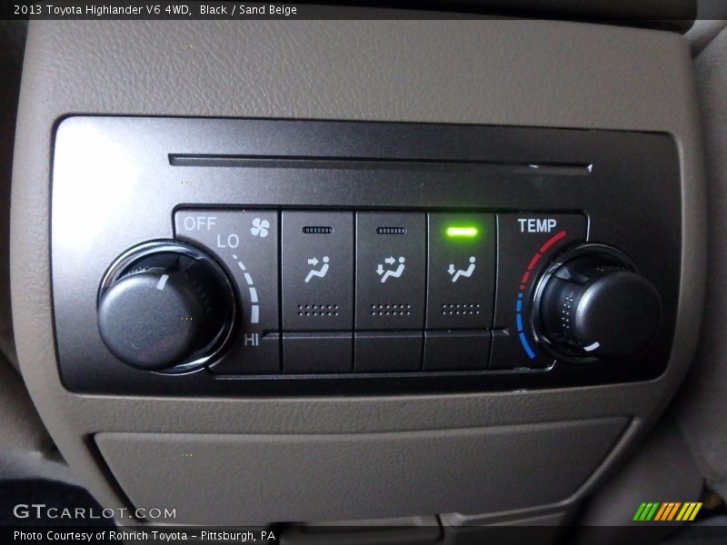 Black / Sand Beige 2013 Toyota Highlander V6 4WD