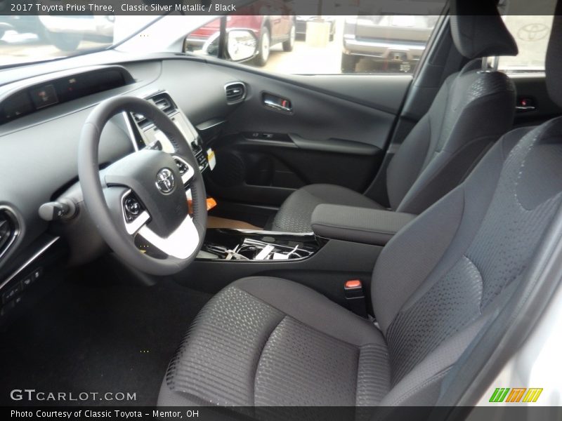Classic Silver Metallic / Black 2017 Toyota Prius Three