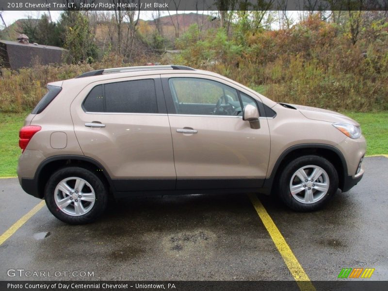 Sandy Ridge Metallic / Jet Black 2018 Chevrolet Trax LT