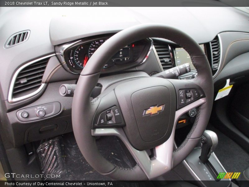 Sandy Ridge Metallic / Jet Black 2018 Chevrolet Trax LT