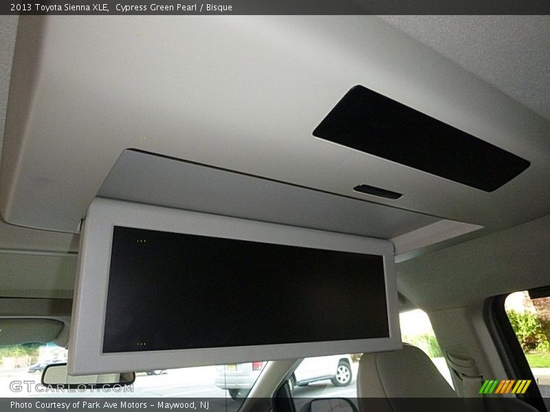 Cypress Green Pearl / Bisque 2013 Toyota Sienna XLE
