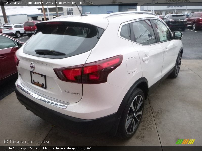 Glacier White / Light Gray 2017 Nissan Rogue Sport SL AWD