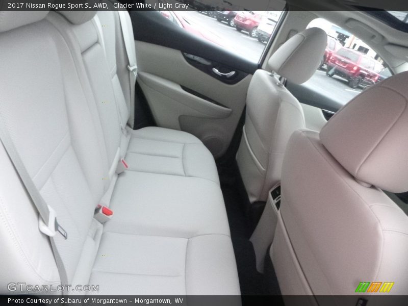 Glacier White / Light Gray 2017 Nissan Rogue Sport SL AWD