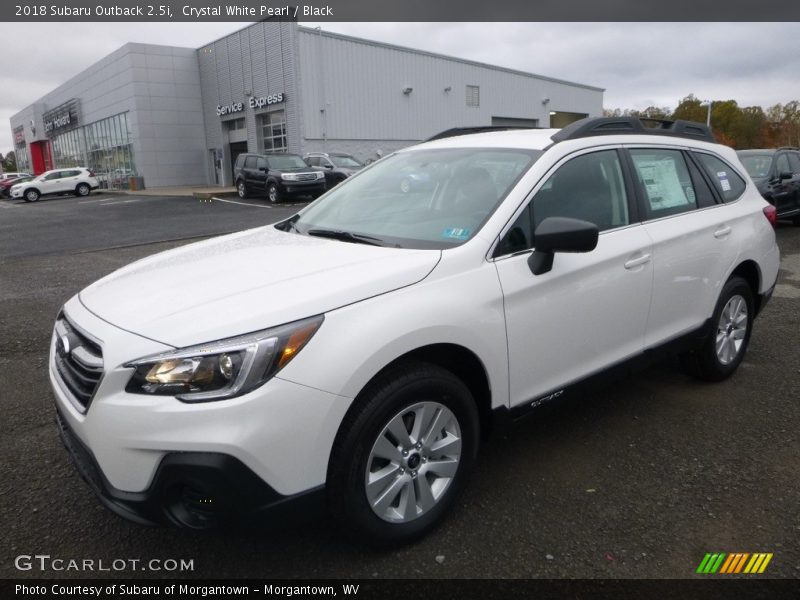 Crystal White Pearl / Black 2018 Subaru Outback 2.5i
