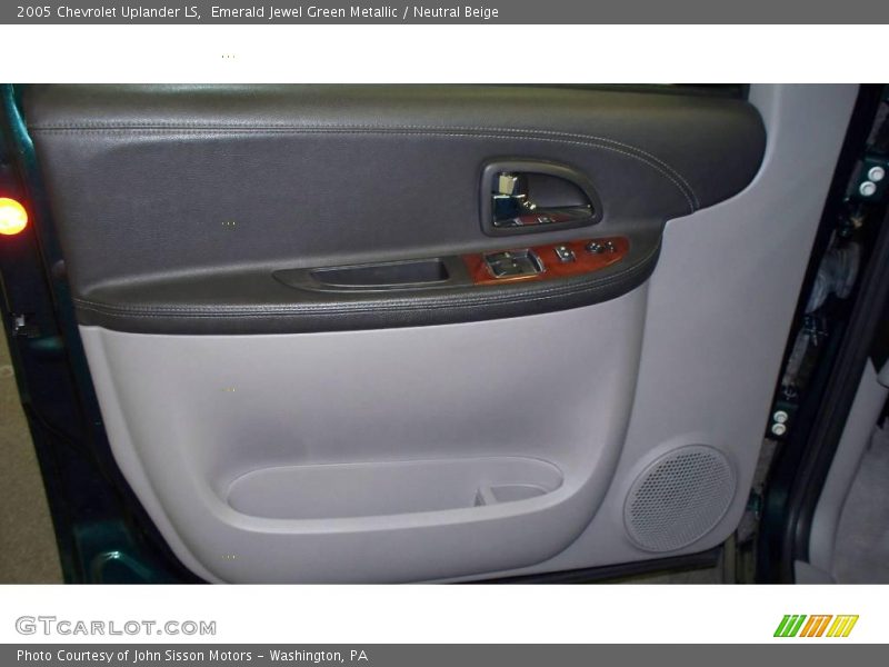 Emerald Jewel Green Metallic / Neutral Beige 2005 Chevrolet Uplander LS