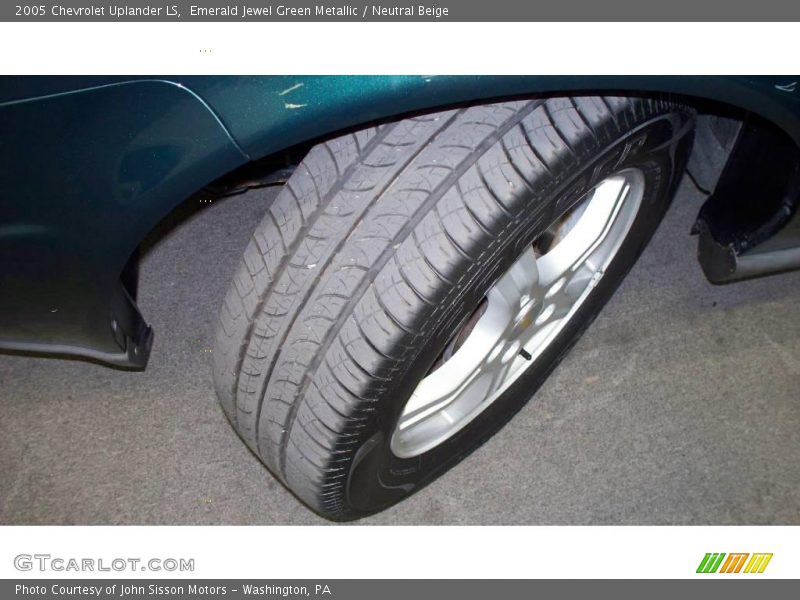 Emerald Jewel Green Metallic / Neutral Beige 2005 Chevrolet Uplander LS
