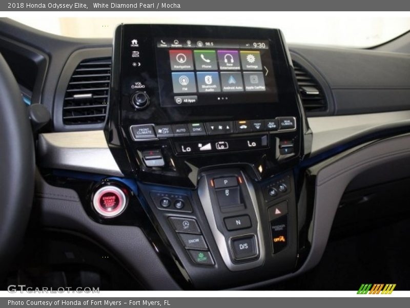 White Diamond Pearl / Mocha 2018 Honda Odyssey Elite