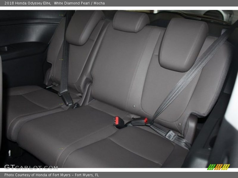 White Diamond Pearl / Mocha 2018 Honda Odyssey Elite