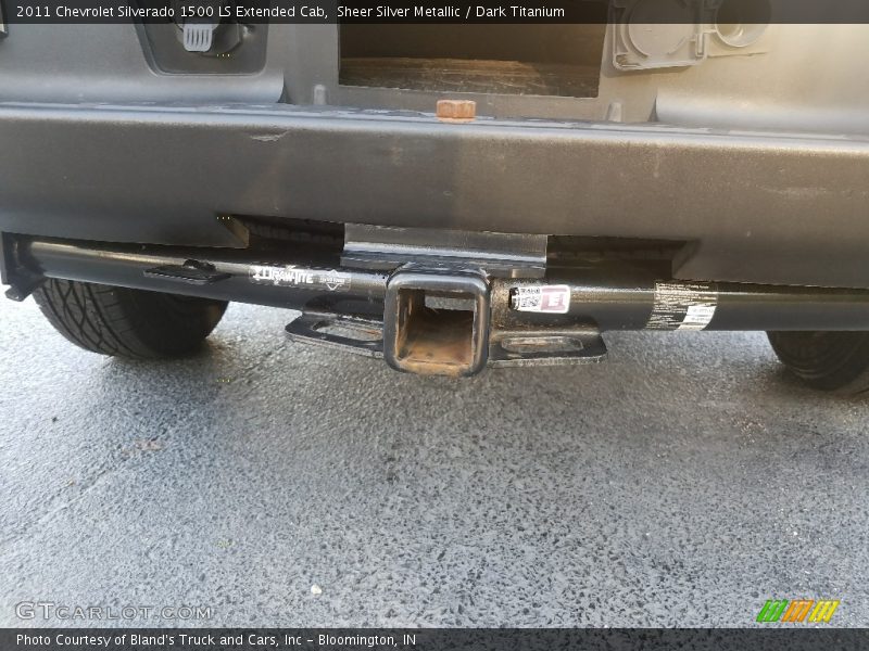 Sheer Silver Metallic / Dark Titanium 2011 Chevrolet Silverado 1500 LS Extended Cab
