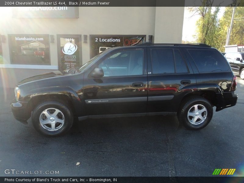 Black / Medium Pewter 2004 Chevrolet TrailBlazer LS 4x4
