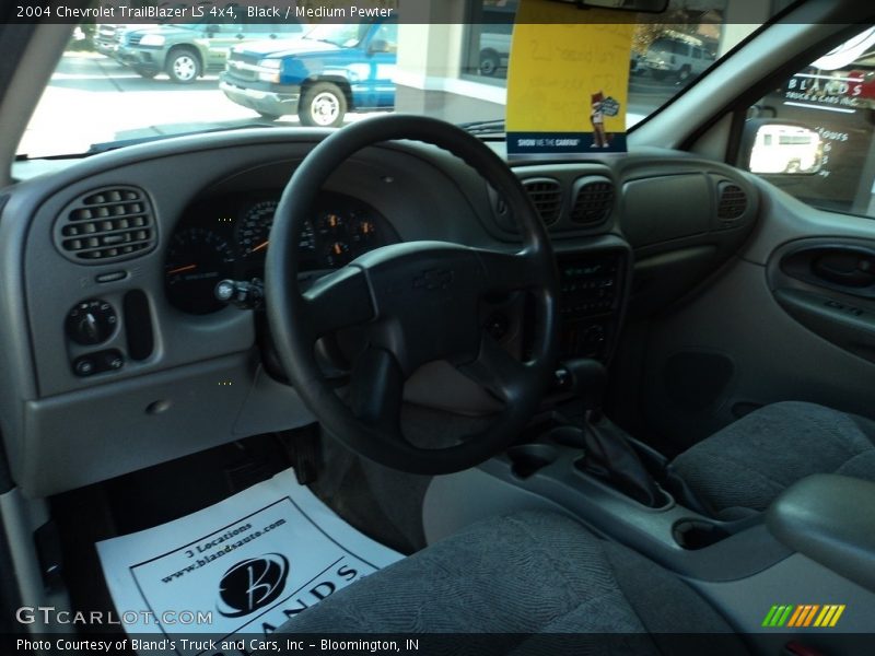 Black / Medium Pewter 2004 Chevrolet TrailBlazer LS 4x4
