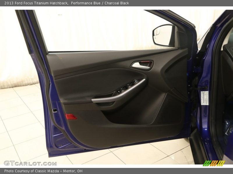 Performance Blue / Charcoal Black 2013 Ford Focus Titanium Hatchback