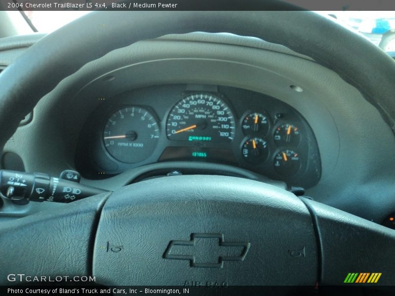 Black / Medium Pewter 2004 Chevrolet TrailBlazer LS 4x4