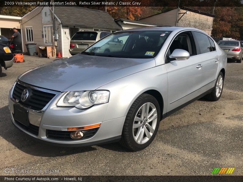 Reflex Silver Metallic / Classic Grey 2009 Volkswagen Passat Komfort Sedan