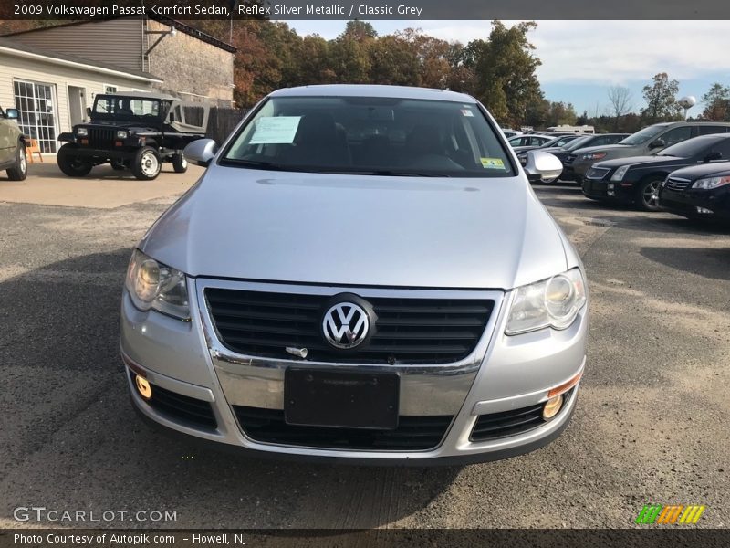Reflex Silver Metallic / Classic Grey 2009 Volkswagen Passat Komfort Sedan