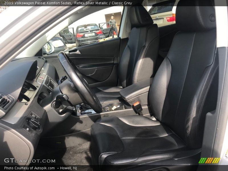 Reflex Silver Metallic / Classic Grey 2009 Volkswagen Passat Komfort Sedan