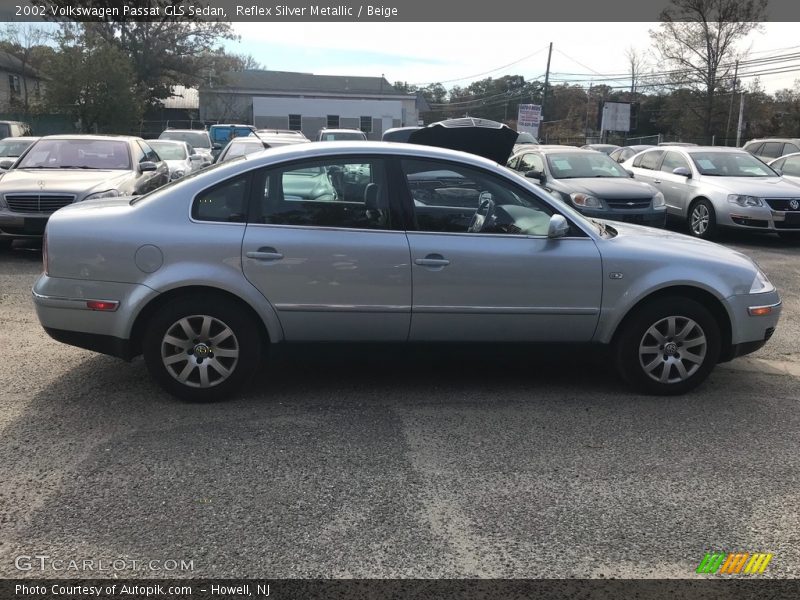 Reflex Silver Metallic / Beige 2002 Volkswagen Passat GLS Sedan