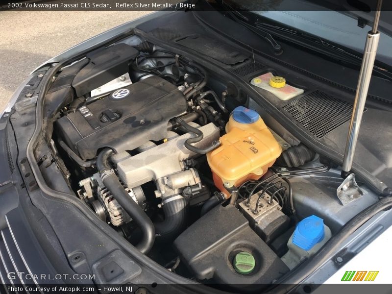 Reflex Silver Metallic / Beige 2002 Volkswagen Passat GLS Sedan