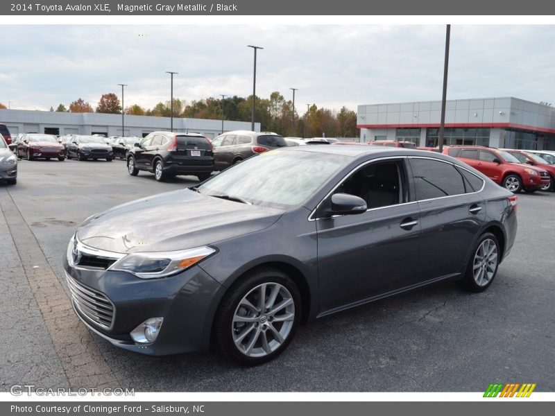Magnetic Gray Metallic / Black 2014 Toyota Avalon XLE
