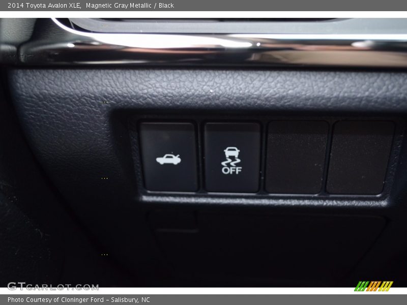 Magnetic Gray Metallic / Black 2014 Toyota Avalon XLE