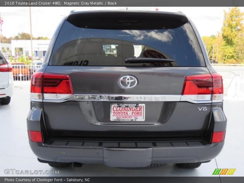 Magnetic Gray Metallic / Black 2018 Toyota Land Cruiser 4WD