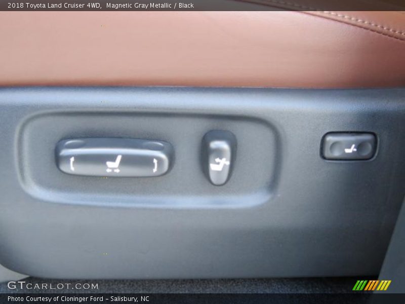 Magnetic Gray Metallic / Black 2018 Toyota Land Cruiser 4WD