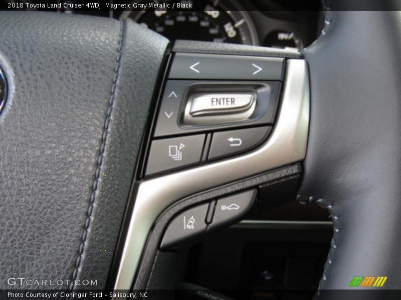 Controls of 2018 Land Cruiser 4WD