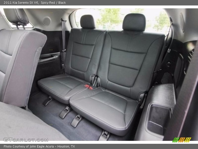 Spicy Red / Black 2011 Kia Sorento SX V6