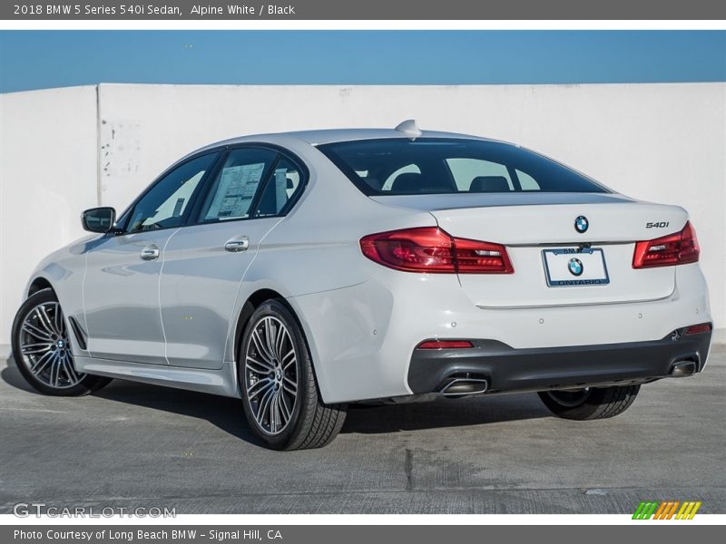 Alpine White / Black 2018 BMW 5 Series 540i Sedan