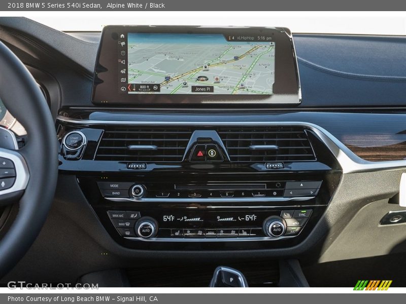 Alpine White / Black 2018 BMW 5 Series 540i Sedan