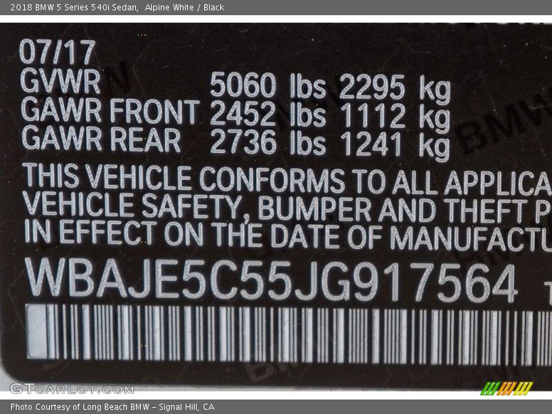 Alpine White / Black 2018 BMW 5 Series 540i Sedan