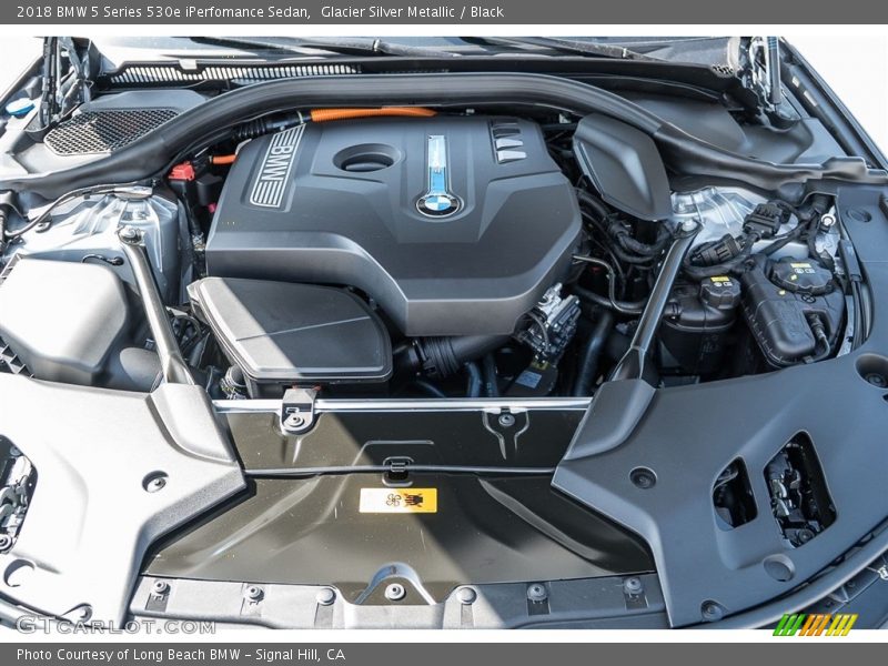 Glacier Silver Metallic / Black 2018 BMW 5 Series 530e iPerfomance Sedan