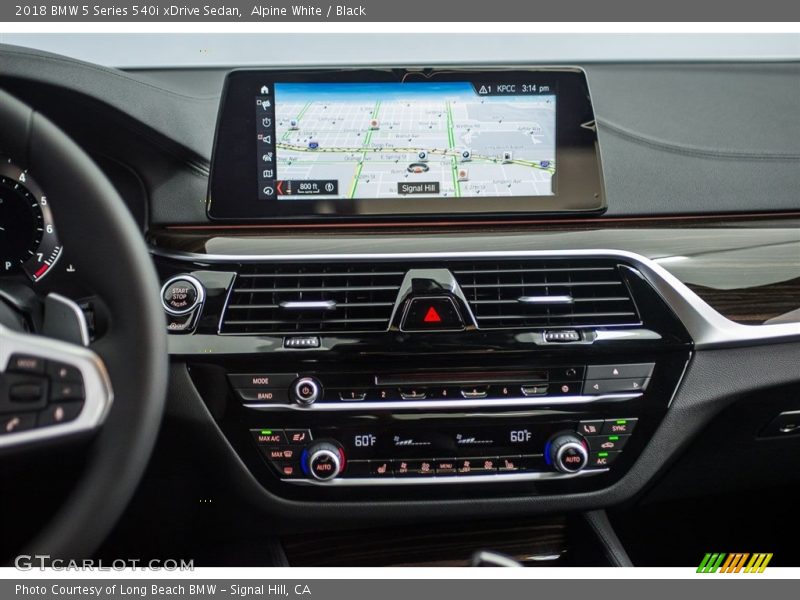 Alpine White / Black 2018 BMW 5 Series 540i xDrive Sedan