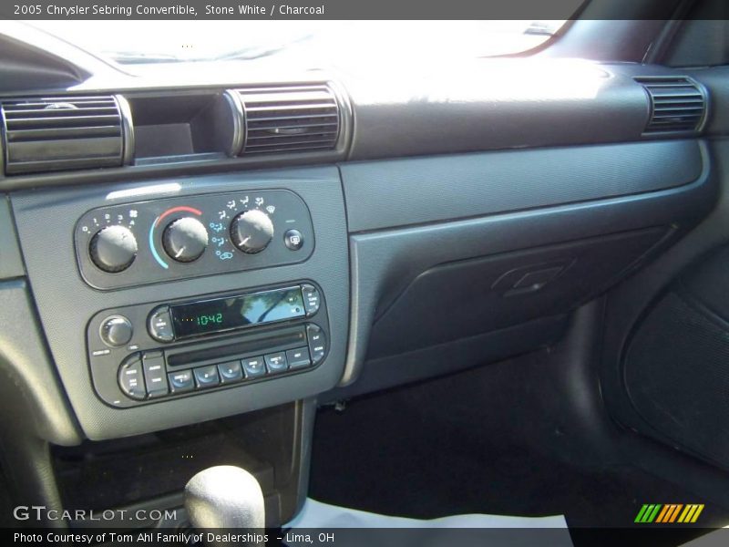 Stone White / Charcoal 2005 Chrysler Sebring Convertible
