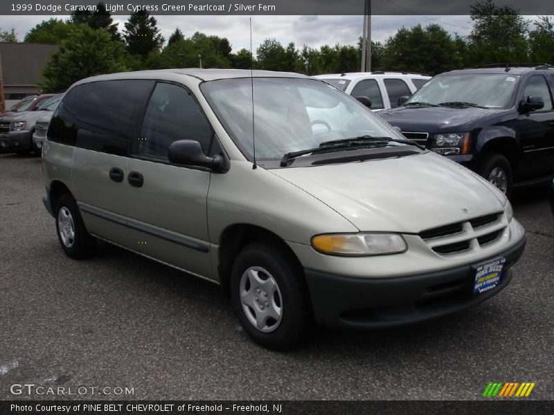Light Cypress Green Pearlcoat / Silver Fern 1999 Dodge Caravan