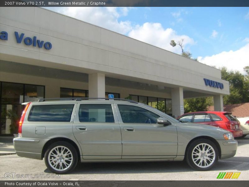 Willow Green Metallic / Graphite 2007 Volvo V70 2.5T