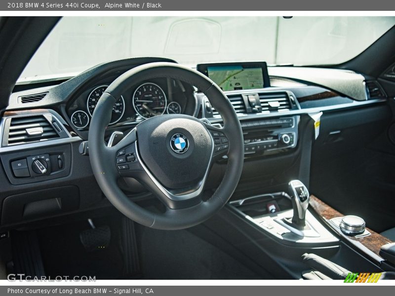 Alpine White / Black 2018 BMW 4 Series 440i Coupe