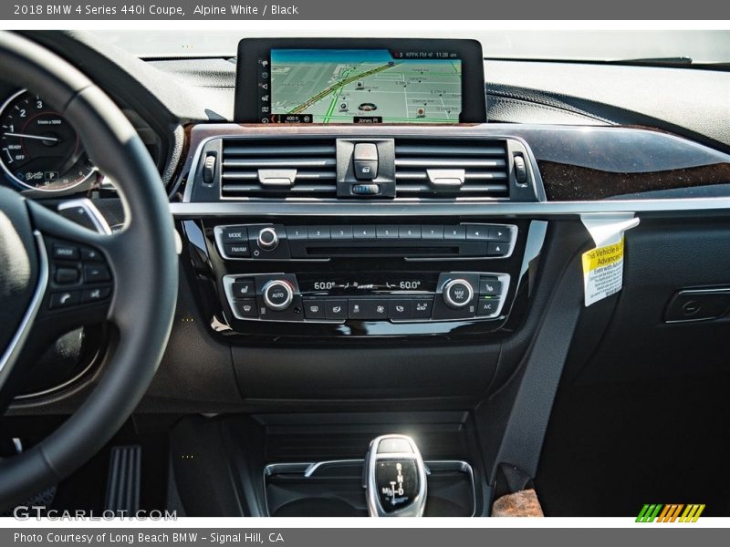 Alpine White / Black 2018 BMW 4 Series 440i Coupe