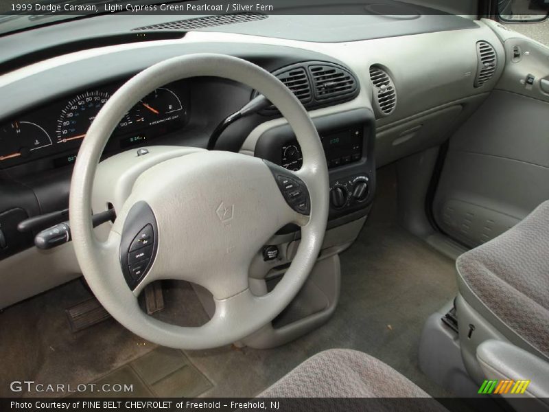 Light Cypress Green Pearlcoat / Silver Fern 1999 Dodge Caravan