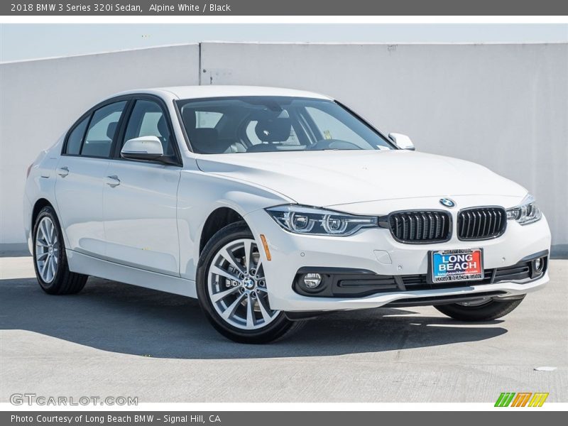 Front 3/4 View of 2018 3 Series 320i Sedan
