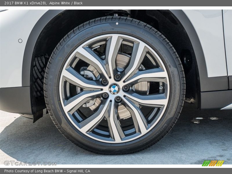 Alpine White / Black 2017 BMW X1 xDrive28i