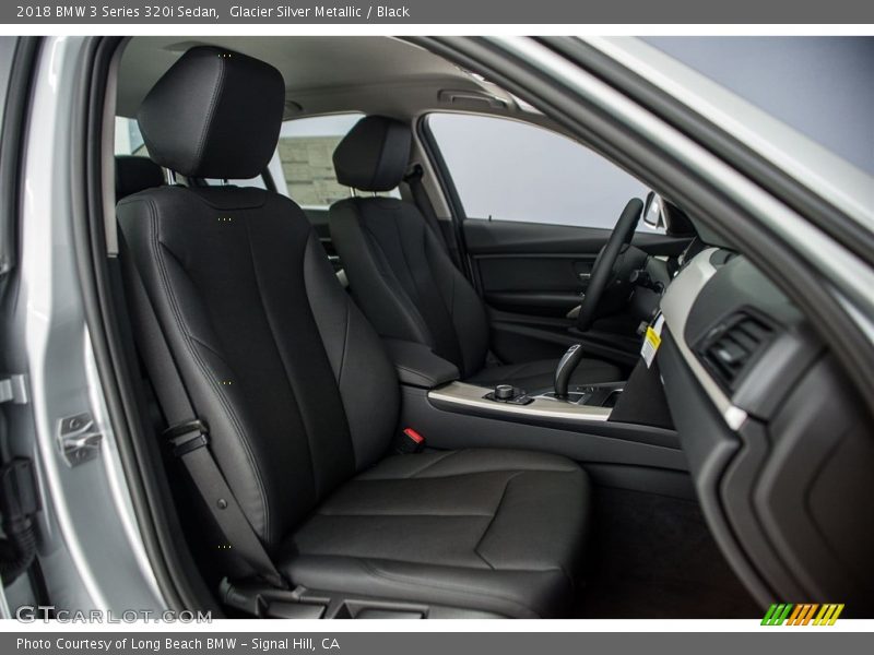 Glacier Silver Metallic / Black 2018 BMW 3 Series 320i Sedan