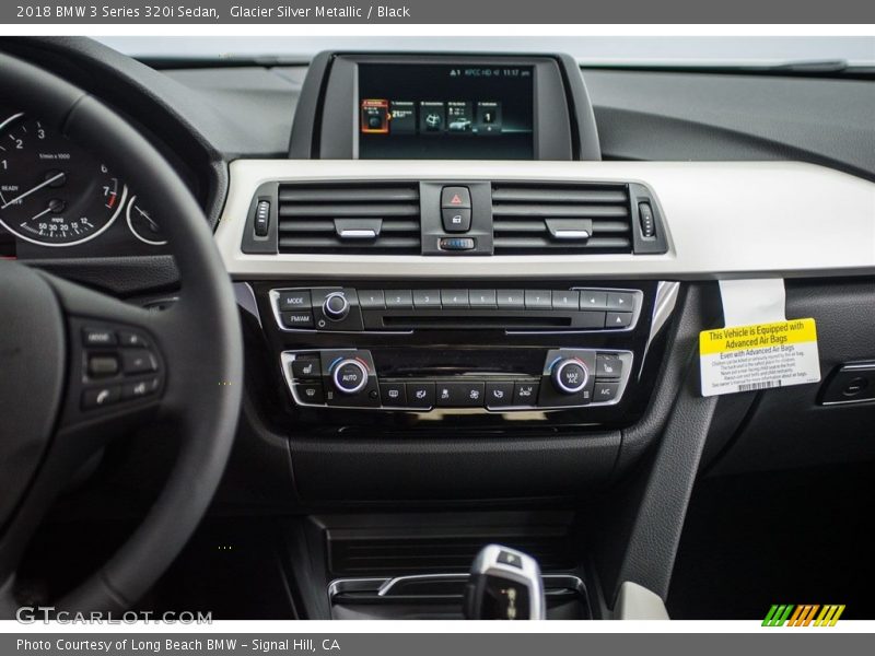 Glacier Silver Metallic / Black 2018 BMW 3 Series 320i Sedan